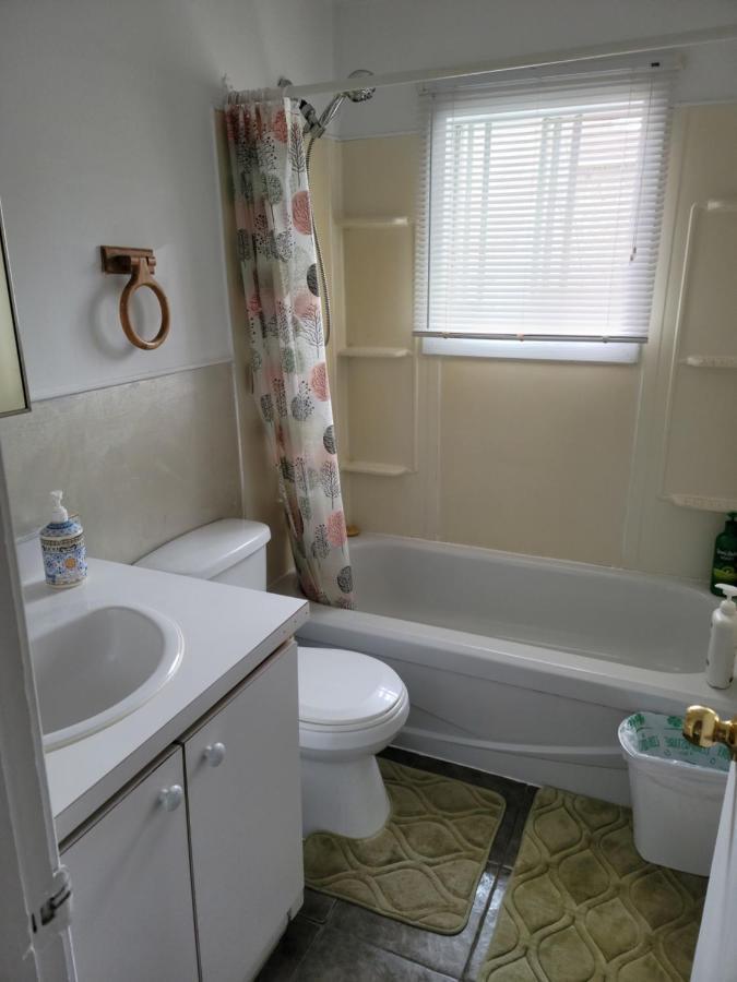 Downtown Apartment Next To Highway Netflix+Wifi Edmundston Extérieur photo