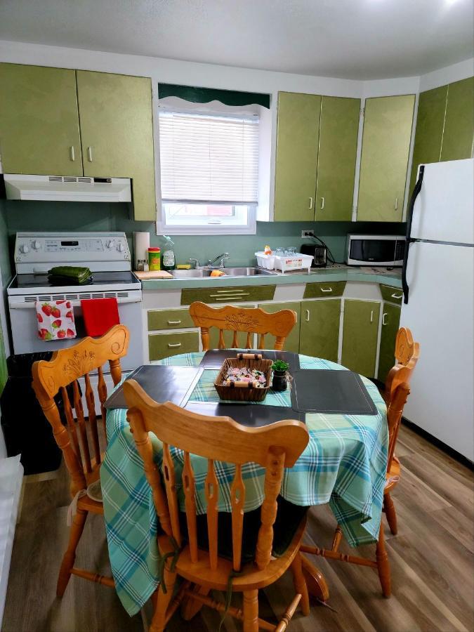 Downtown Apartment Next To Highway Netflix+Wifi Edmundston Extérieur photo